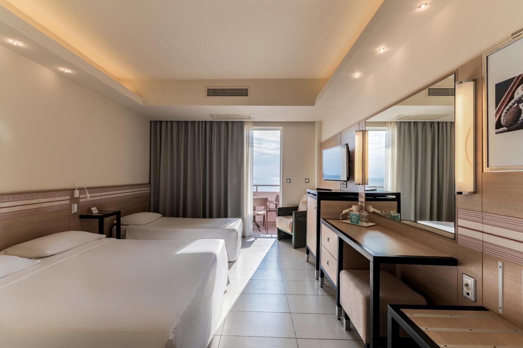 Esperides Beach Resort Ammoudes  Rom bilde
